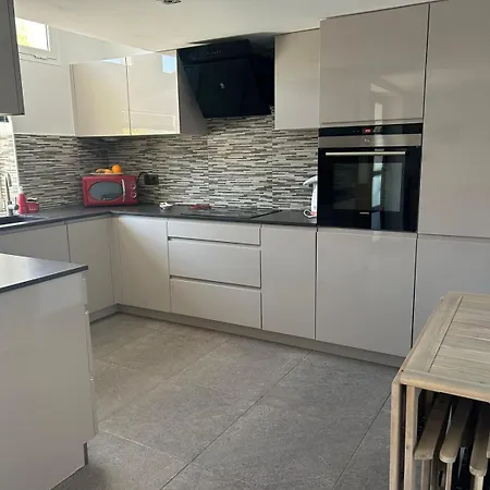Holiday home Moderno Con Bicicletas