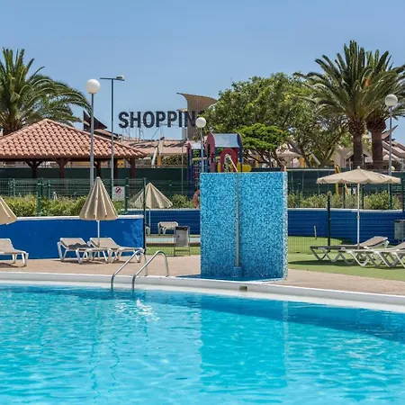 Moderno Con Bicicletas Holiday home *