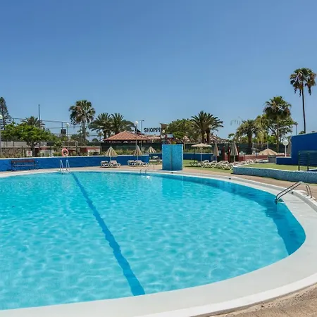 Moderno Con Bicicletas Holiday home